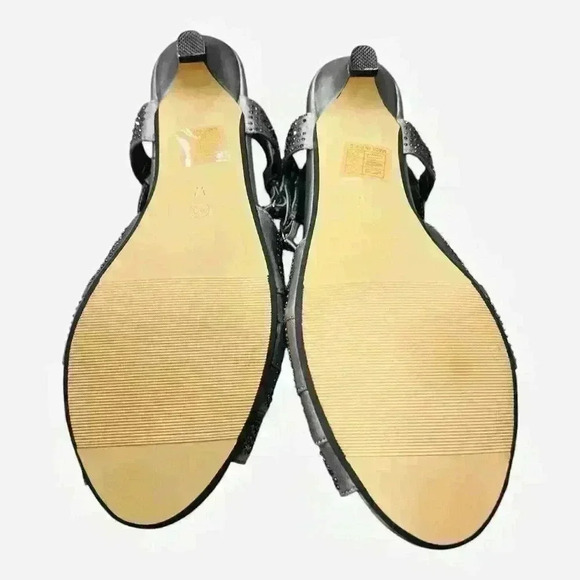 Lady Couture Betty 1 3/4" Heel Dressy Kitten Sandal Silver Pewter 9.5 (40)Wide - Picture 6 of 8